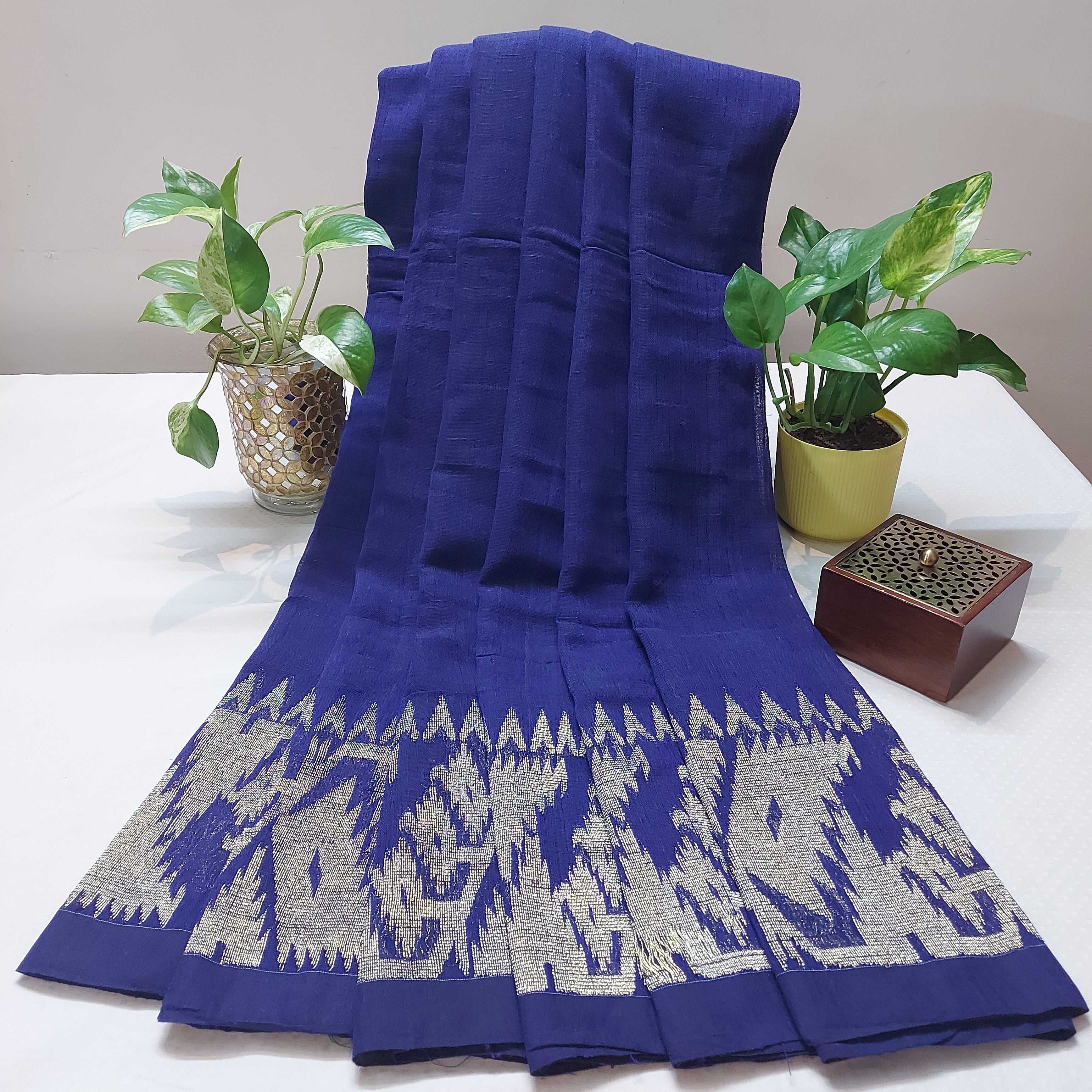 Linen -NavyBluewithGoldBorder WB