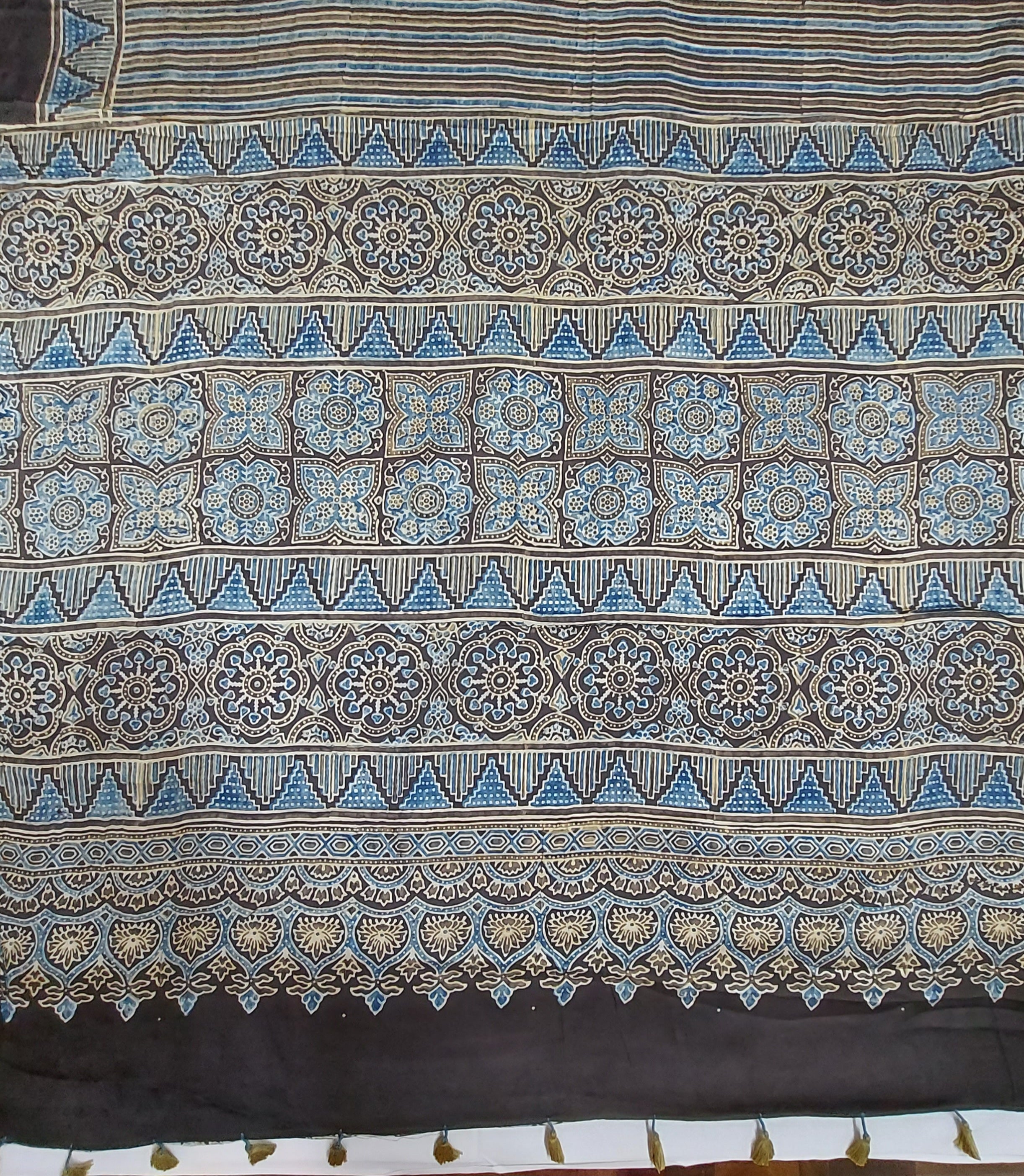 PureModal AzrakhBlueBrownStripes